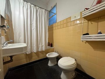 Venta: Departamento de dos dormitorios en pleno Centro. Rosario. Apto Crédito.