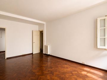 Venta: Departamento de dos dormitorios en pleno Centro. Rosario. Apto Crédito.