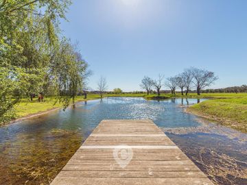 Terreno en Venta con salida a la laguna en El Campo. 2da Etapa. 1274 m2. Los Cardales