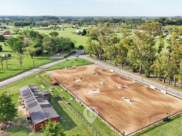 Terreno en Venta con salida a la laguna en El Campo. 2da Etapa. 1274 m2. Los Cardales