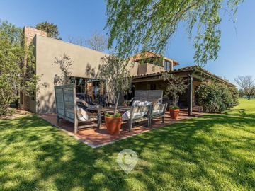 Terreno en Venta con salida a la laguna en El Campo. 2da Etapa. 1274 m2. Los Cardales