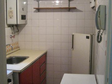 BAJAS EXPENSAS - OPORTUNIDAD - Av Rivadavia y Ayacucho  - Divino Monoambiente Apto profesional
