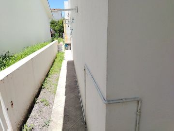 CASA EN VENTA EN JURIQUILLA DE UN PISO CON AMENIDADES