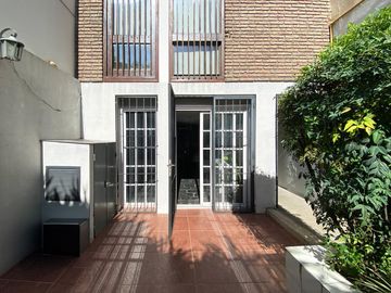 Casa en Venta sobre Av Francia - Apto Crédito
