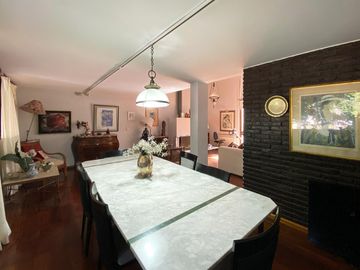 Casa en Venta sobre Av Francia - Apto Crédito