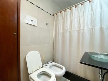 Casa en Venta sobre Av Francia - Apto Crédito