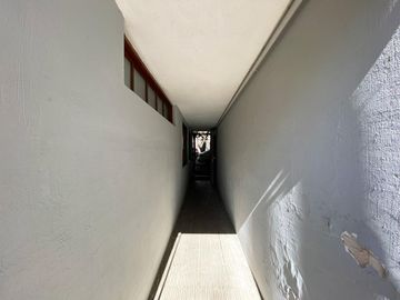 Casa en Venta sobre Av Francia - Apto Crédito