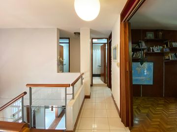 Casa en Venta sobre Av Francia - Apto Crédito