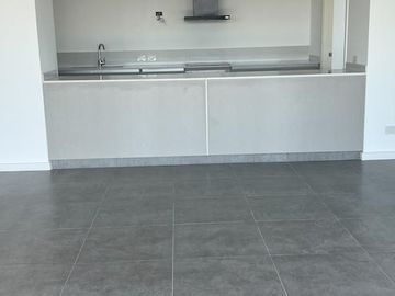 Venta, Departamento, 3 ambientes, Balcón terraza, Cochera, Baulera, Domus, Olivos, Vias/Rio