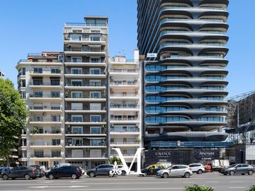 Piso - 262 M2 - 4 Dormitorios con dependencia - 2 Cocheras - Seguridad 24hs -  Palermo