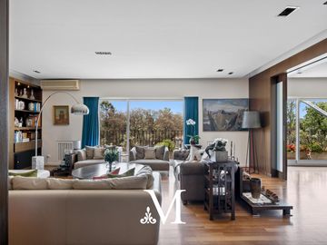 Piso - 262 M2 - 4 Dormitorios con dependencia - 2 Cocheras - Seguridad 24hs -  Palermo