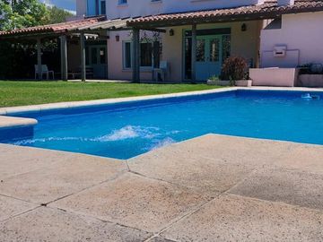 Laguna Del Sol desde 23 de dic al31 de  Enero 2027 U$S 6000