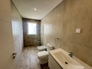 Casa en Alquiler, 5 Ambientes, en Haras Santa María, Escobar, GBA Norte