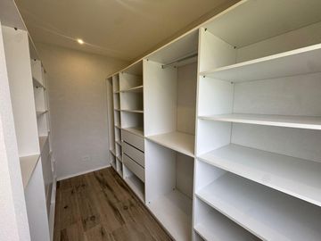 Casa en Alquiler, 5 Ambientes, en Haras Santa María, Escobar, GBA Norte