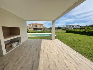 Casa en Alquiler, 5 Ambientes, en Haras Santa María, Escobar, GBA Norte