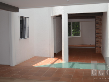 VIVE EN UNA FORTALEZA DENTRO DE LA CIUDAD, CASA EN RENTA EN COYOACAN