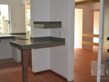 VIVE EN UNA FORTALEZA DENTRO DE LA CIUDAD, CASA EN RENTA EN COYOACAN