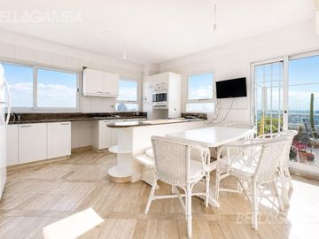DEPARTAMENTO VENTA LOMAS DE NUÑEZ COCHERA BAULERA JARDIN