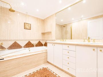 DEPARTAMENTO VENTA LOMAS DE NUÑEZ COCHERA BAULERA JARDIN