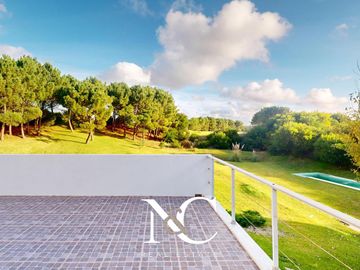 Casa en Venta en Costa Esmeralda, Barrio Golf II