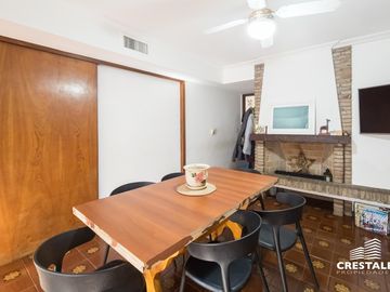 Venta - Casa 3 dormitorios con quincho y pileta - Fisherton, Rosario.