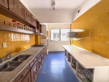 Venta dúplex de 4 dormitorios con 2 cocheras - Palermo Nuevo