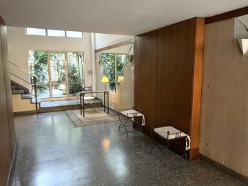 Depto 3 ambientes con balcón y vista abierta en alquiler - Martinez