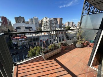 Depto 3 ambientes con balcón y vista abierta en alquiler - Martinez