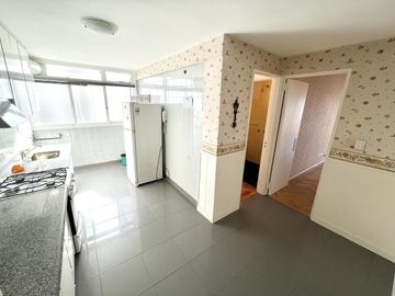 Depto 3 ambientes con balcón y vista abierta en alquiler - Martinez