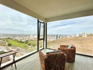 Espectacular casa en venta La Loma Golf con elevador