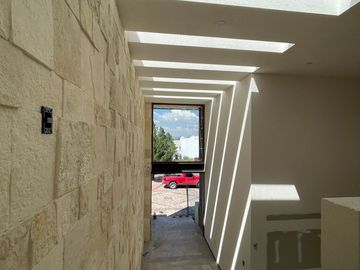 Espectacular casa en preventa La Loma Golf con alberca