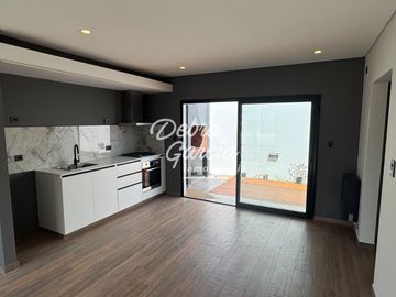 VENTA PH 2 AMB A ESTRENAR GAS NATURAL PATIO CON PARRILLA