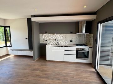 VENTA PH 2 AMB A ESTRENAR GAS NATURAL PATIO CON PARRILLA