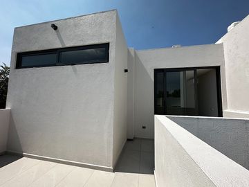 Departamento de dos plantas en Espacio Chapalita