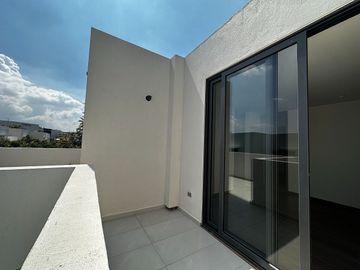 Departamento de dos plantas en Espacio Chapalita
