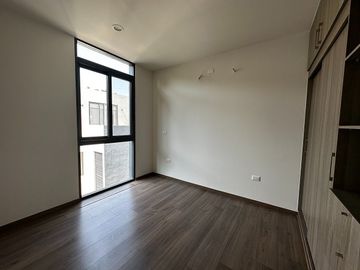 Departamento de dos plantas en Espacio Chapalita