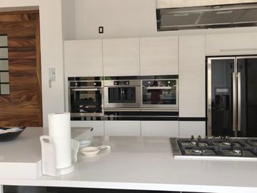 Espectacular Casa en venta La Loma Golf con alberca techada