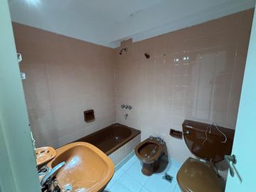Departamento en Venta con Cochera y Baulera, 5 Ambientes, en Belgrano, Capital Federal
