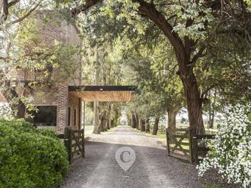 Terreno en Venta con salida a la laguna en El Campo. 2da Etapa. 1019 m2. Los Cardales