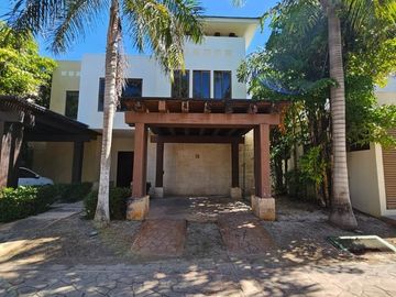 Casa en venta en HARMONIA YCC
