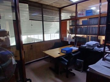 Depósito de 3700 m2 en Venta - Ciudadela Tres de Febrero