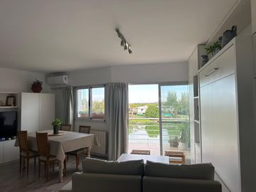 Departamento 3 ambientes en venta en Santa Bárbara, listo para entrar, impecable 2 camas grandes