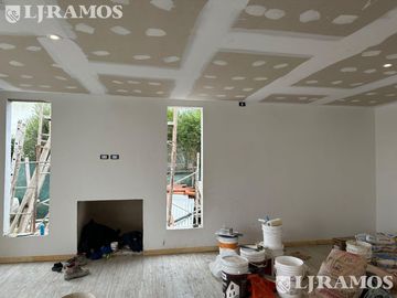 Casa 5 ambientes vista a la laguna central en El Canton - Norte PG