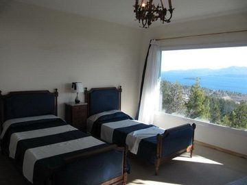 Petit Hotel espectacular vista al lago Cerro Otto Parque Faldeo km 6