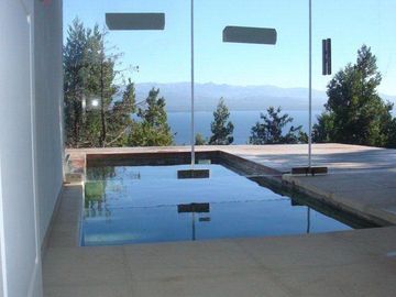 Petit Hotel espectacular vista al lago Cerro Otto Parque Faldeo km 6