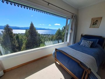 Petit Hotel espectacular vista al lago Cerro Otto Parque Faldeo km 6