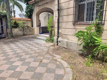 Antigua Casona en Venta a reciclar| Belgrano R | Av de los Incas