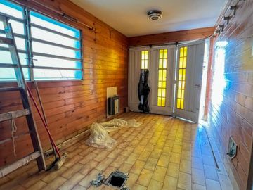 Venta casa de 2 dormitorios en zona sur A reciclar