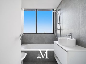VENTA DEPARTAMENTO QUANTUM BELLINI - 3 AMBIENTES    DEPENDENCIA - VISTA AL RIO CON COCHERA