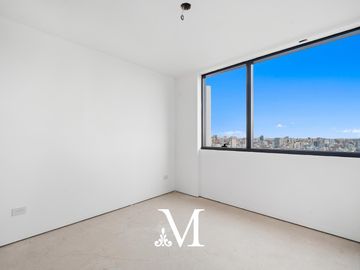 VENTA DEPARTAMENTO QUANTUM BELLINI - 3 AMBIENTES    DEPENDENCIA - VISTA AL RIO CON COCHERA